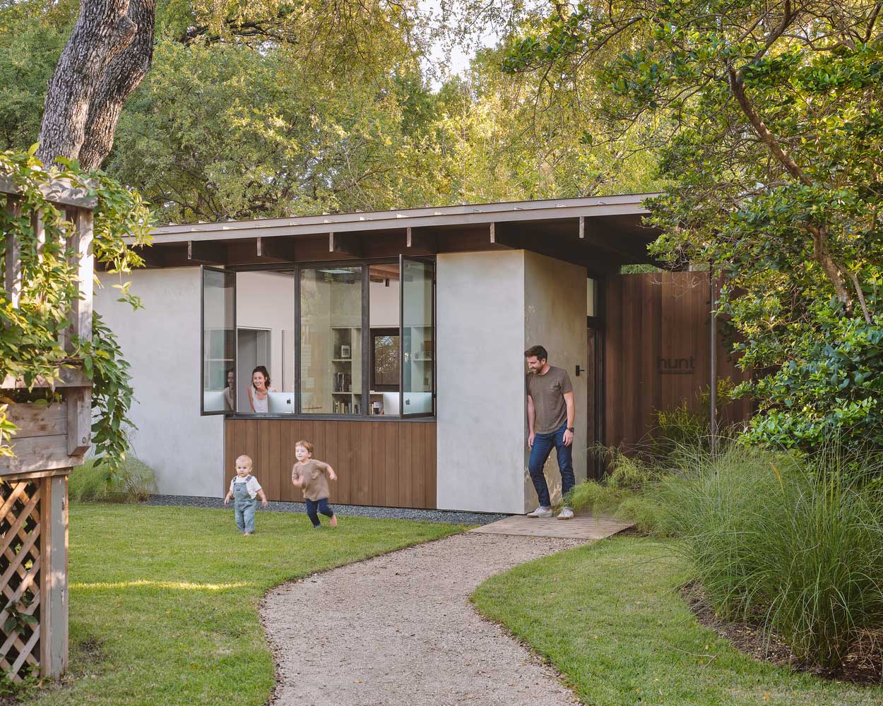 Explore 15 Houses That Get the Most Out of an Accessory Dwelling Unit (ADU) - 13689